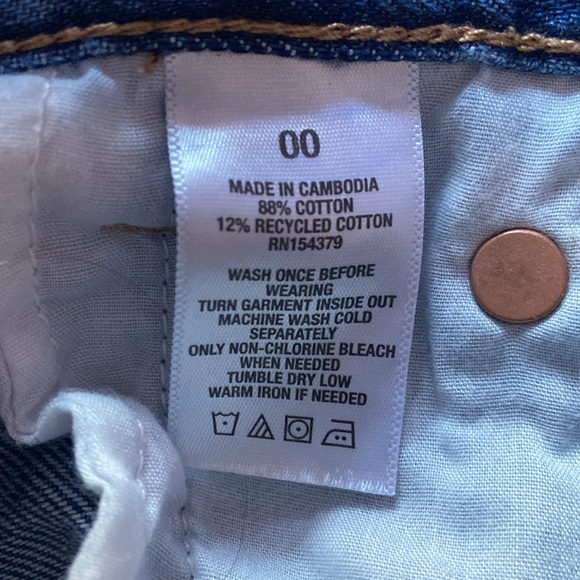 “boyfriend short” jean shorts - Picture 4 of 5